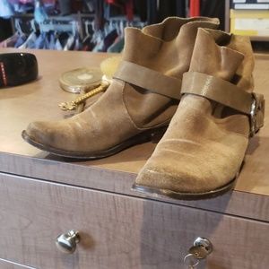 Joe's ankle moto boot